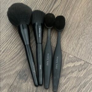 Mary Kay Black Makeup Brush Set